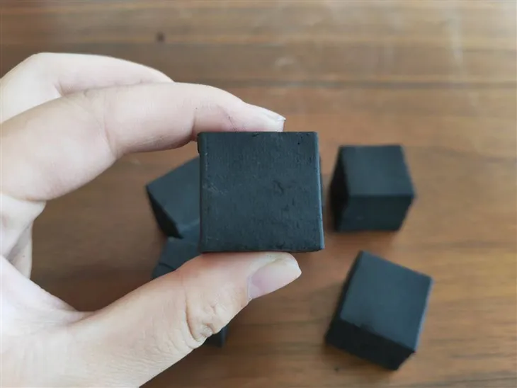 Kokosų shisha anglis